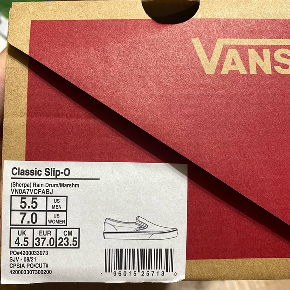 Vans Classic Slip on - Brown with Sherpa lining - Picture 3 of 6